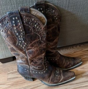 Ariat cow boy boots